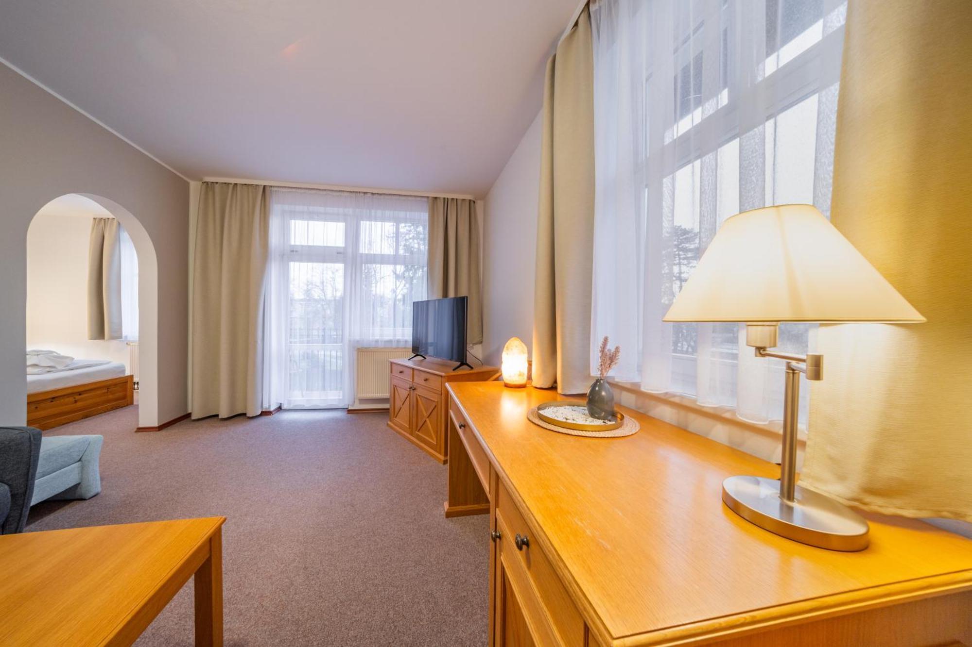 Františkovy Lázně Hotel Sanatorium Mariot מראה חיצוני תמונה