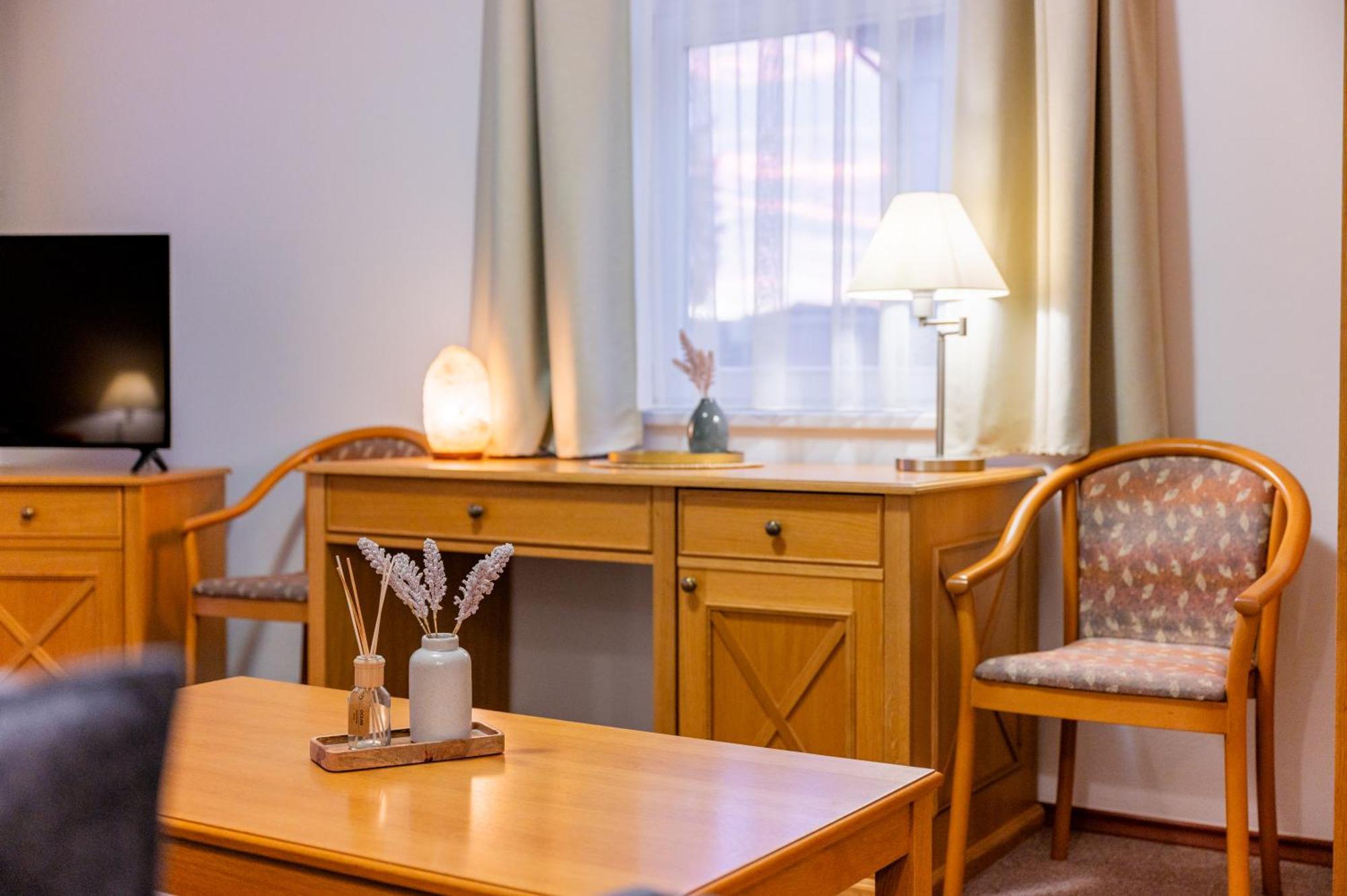 Františkovy Lázně Hotel Sanatorium Mariot מראה חיצוני תמונה